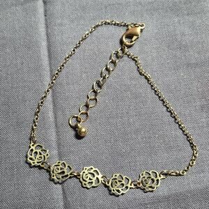 Vintage SAQ by Avon Goldtone 16 Inch Necklace Sleek Classic Statement Chain